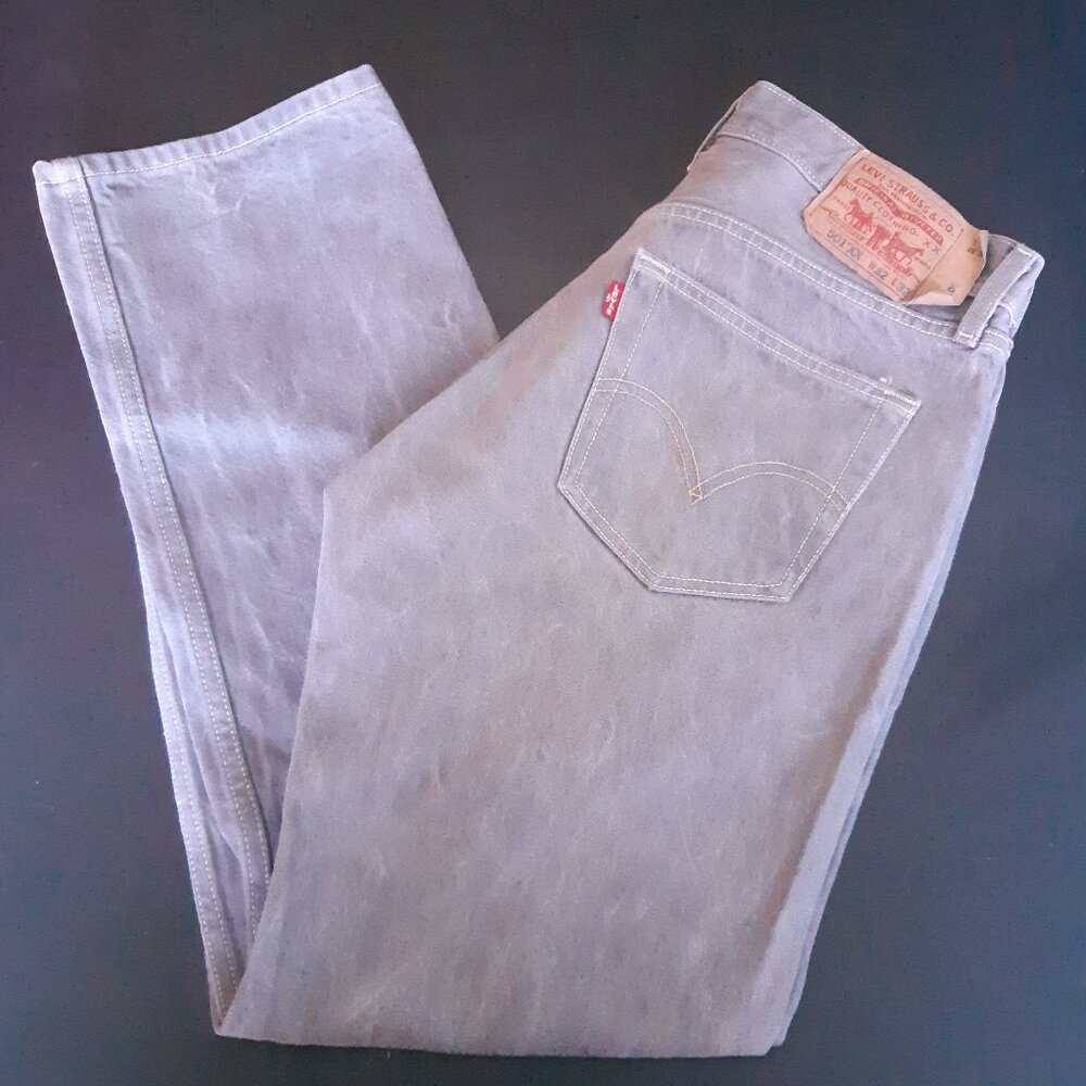Levi Strauss 501 Straight Fit SZ 32x32 Light Grey Button Up Jeans